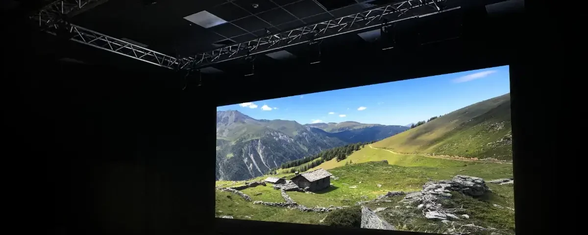 Drama Studio, Absen MicroLED Video Wall, Samuel Ryder Academy, St Albans